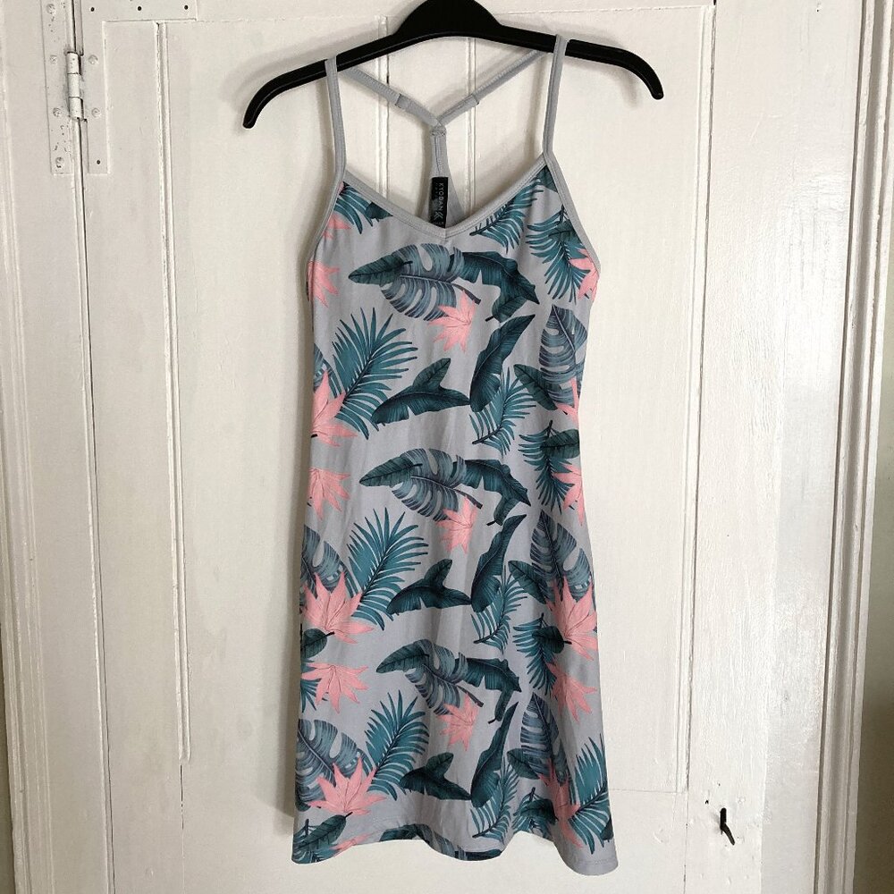 Kyodan Women's activewear dress, XS, Gray with green and pink foliage pattern.